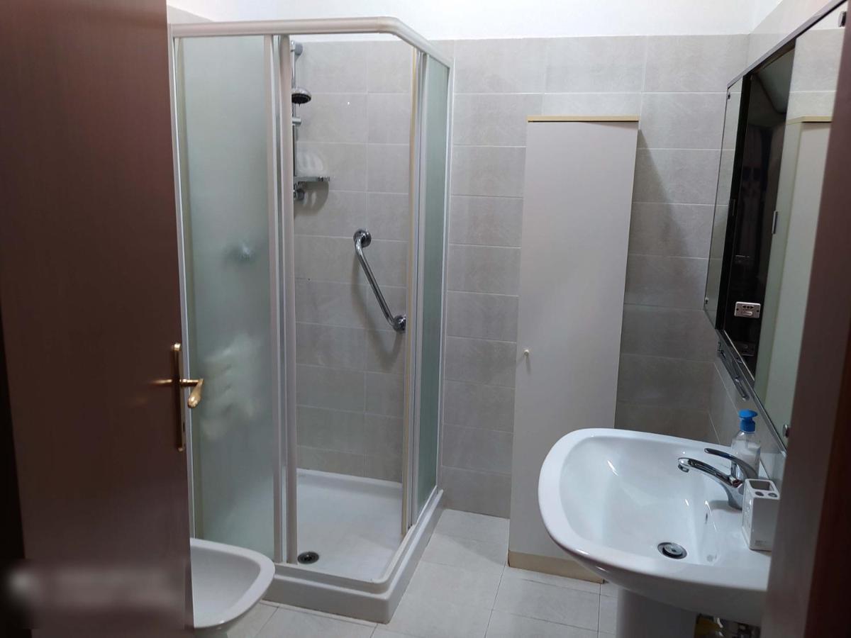 Stanza Con Bagno Ed Accesso Privati Affittacamere Trieste